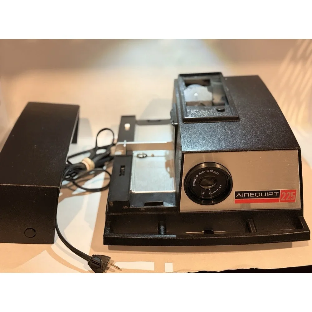 Airequipt 225 Vintage 35mm Slide Projector Luminac 4 Lens READ
